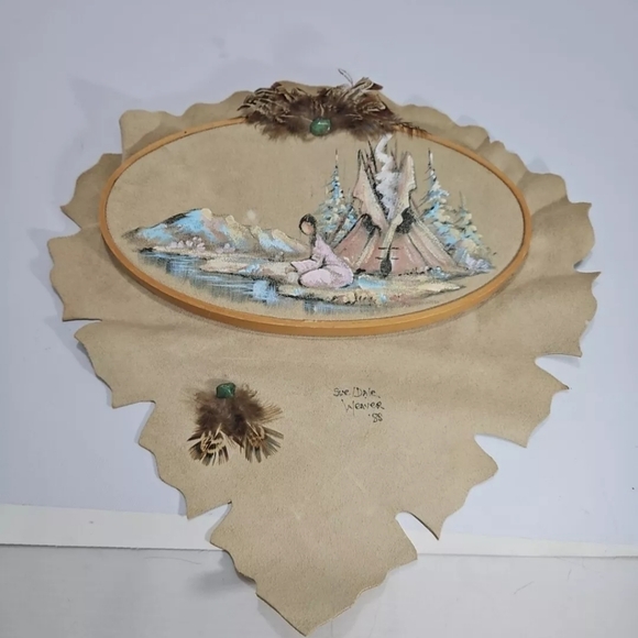 Vintage Sue/Dale Weaver Native American Hand Painted Suede - Picture 1 of 10